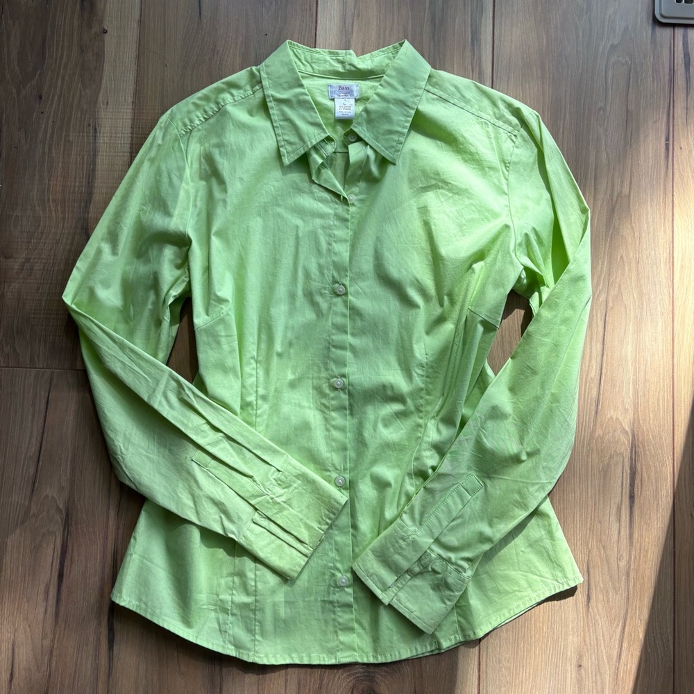 Vintage 90s Bass Green Button Down Top